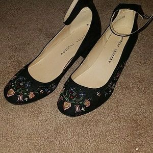 Black Heels with Embroidery